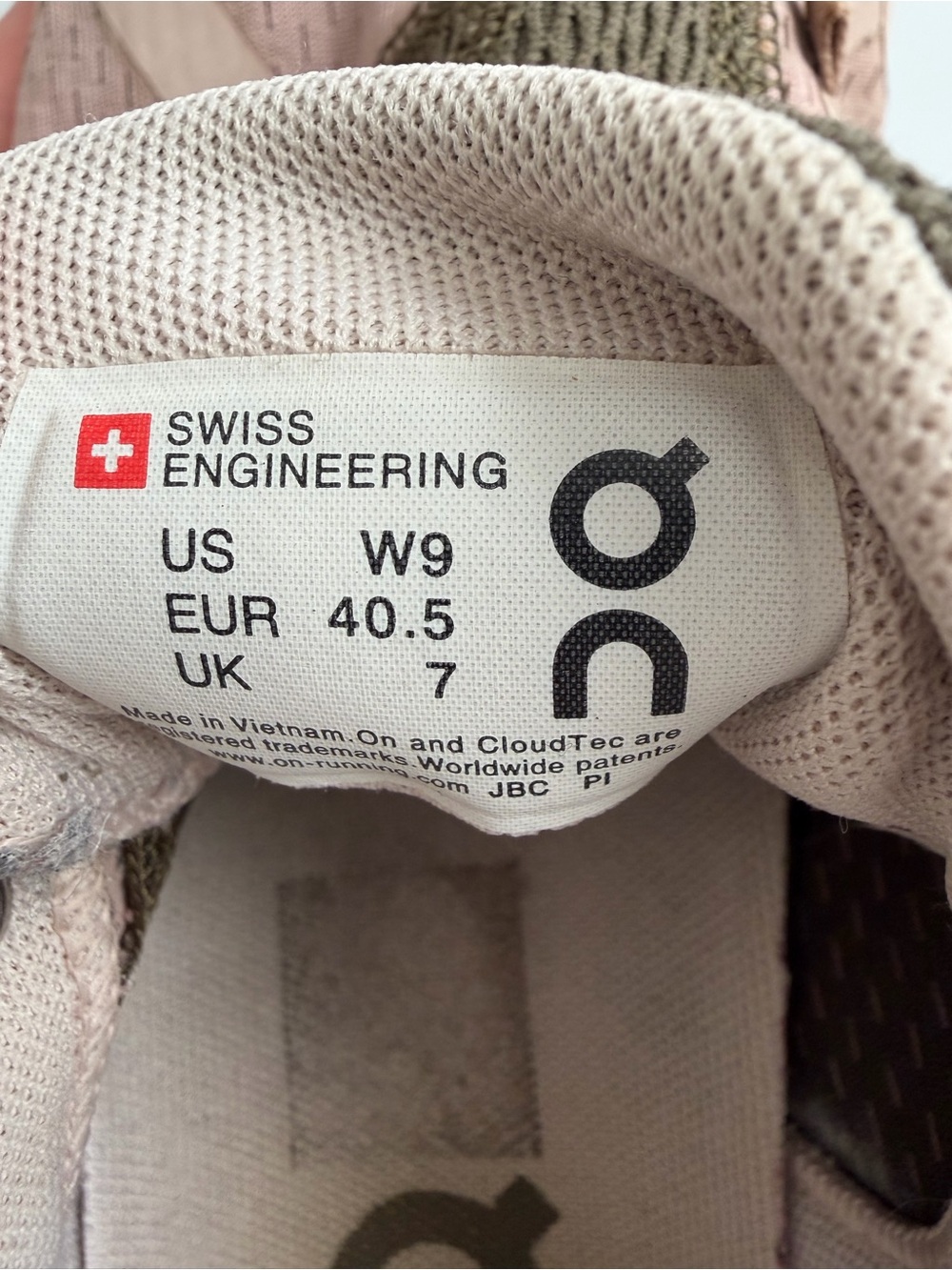 On Running Cloud X Sneakers Women’s Size 9 Beige Taupe Athletic Running Shoes - Picture 6 of 6